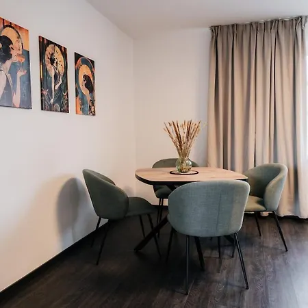 Randhome Horn * Westernkotten