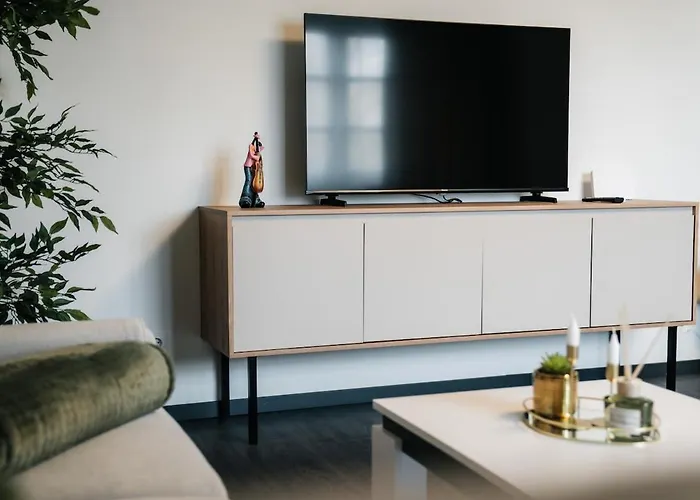 Daire Randhome Horn *